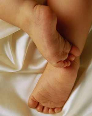 гипертонус ног у ребенка 8 месяцев