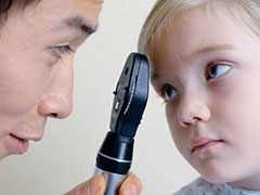 Почему ребенок 7 лет часто моргает глазами