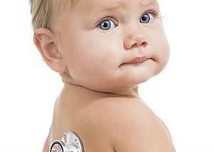 Признаки менингита у маленьких детей до года