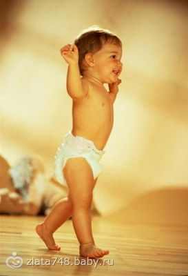 развитие ребенка 10 месяцев комаровский