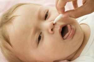 ребенок 2 года заложен нос соплей нет