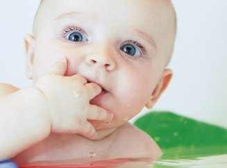 режутся коренные зубы у ребенка температура