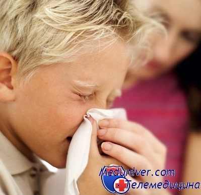 у ребенка сильно заложен нос и температура
